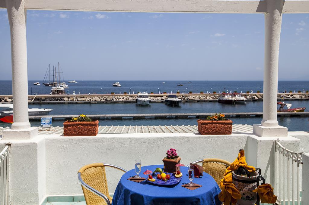 Hotel La Sirenella Lacco Ameno  Kültér fotó